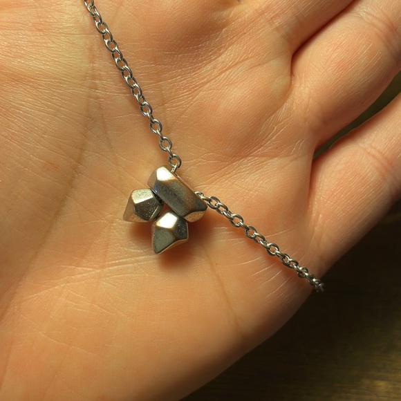 Kendra Scott Elaina Bracelet - Silver with Ivory Pearl Gem - Picture 2 of 6